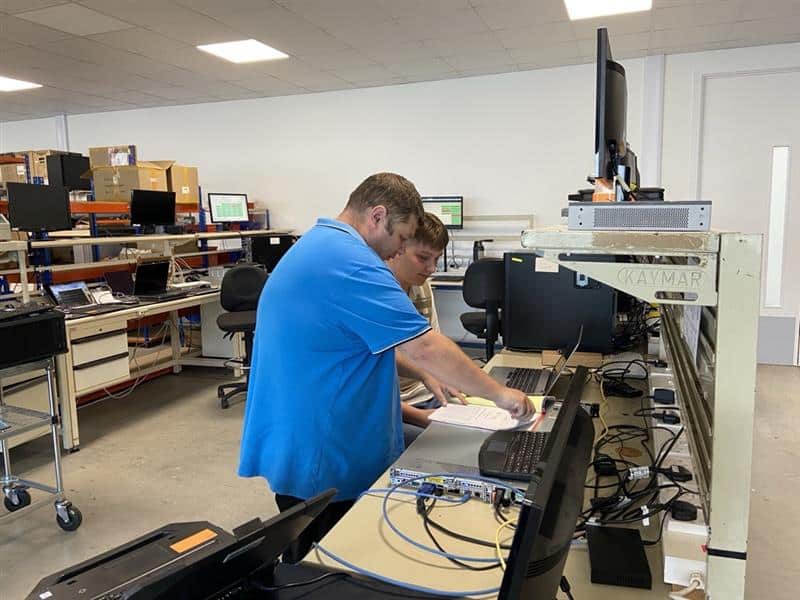 Reconext repairs and refurbishes laptops